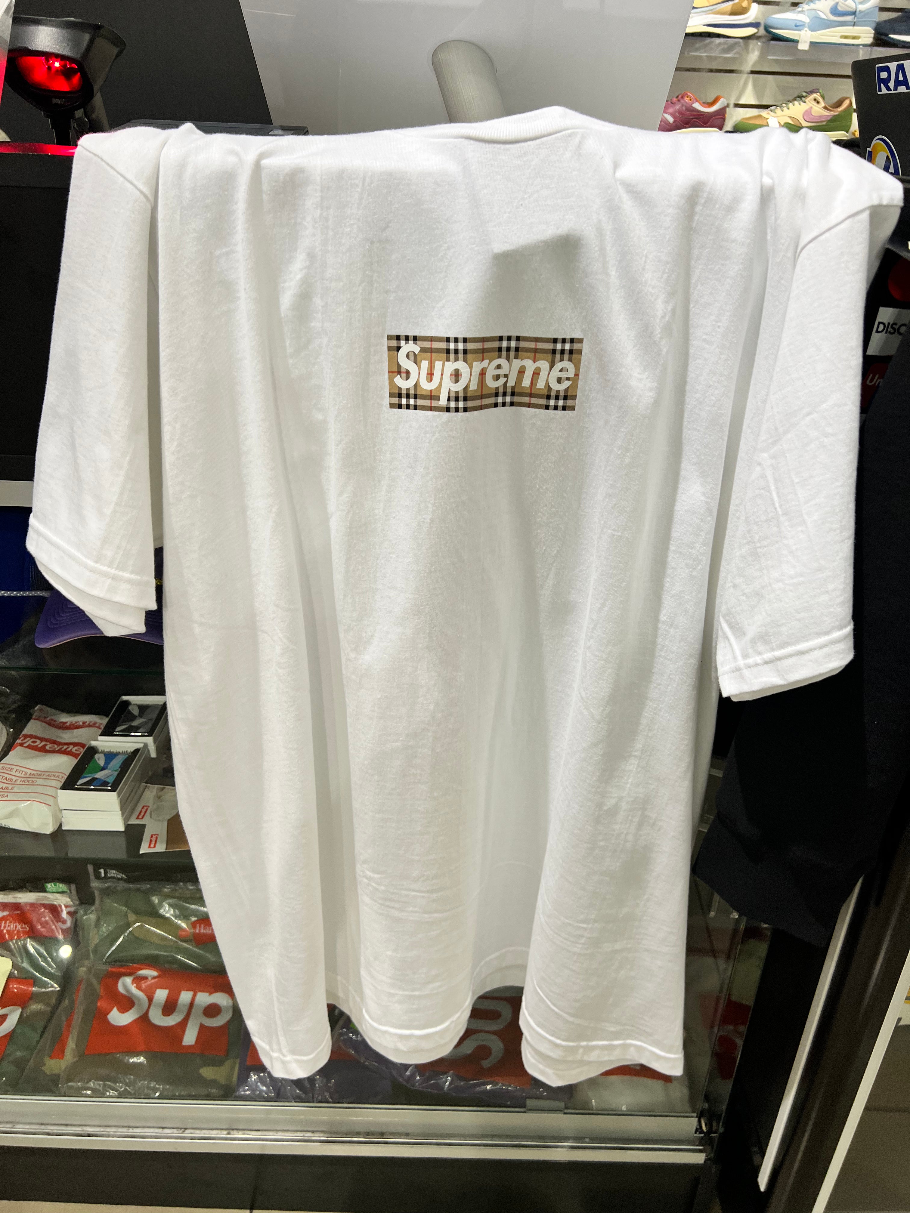 WTS] Burberry Box Logo Tee, White, Large, $210 Shipped : r/Supreme
