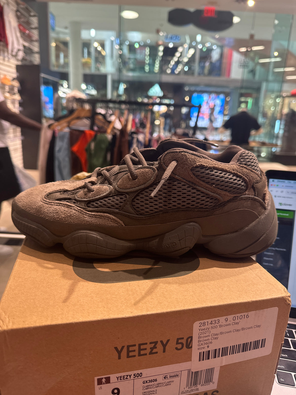 Yeezy 500 Clay Brown