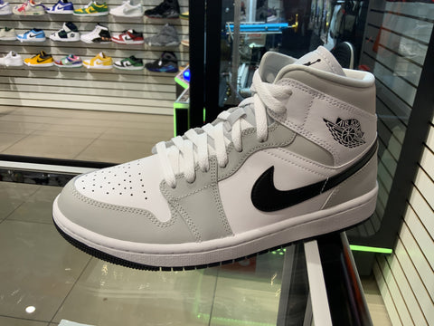 Jordan 1 Mid Light Smoke Grey (W)