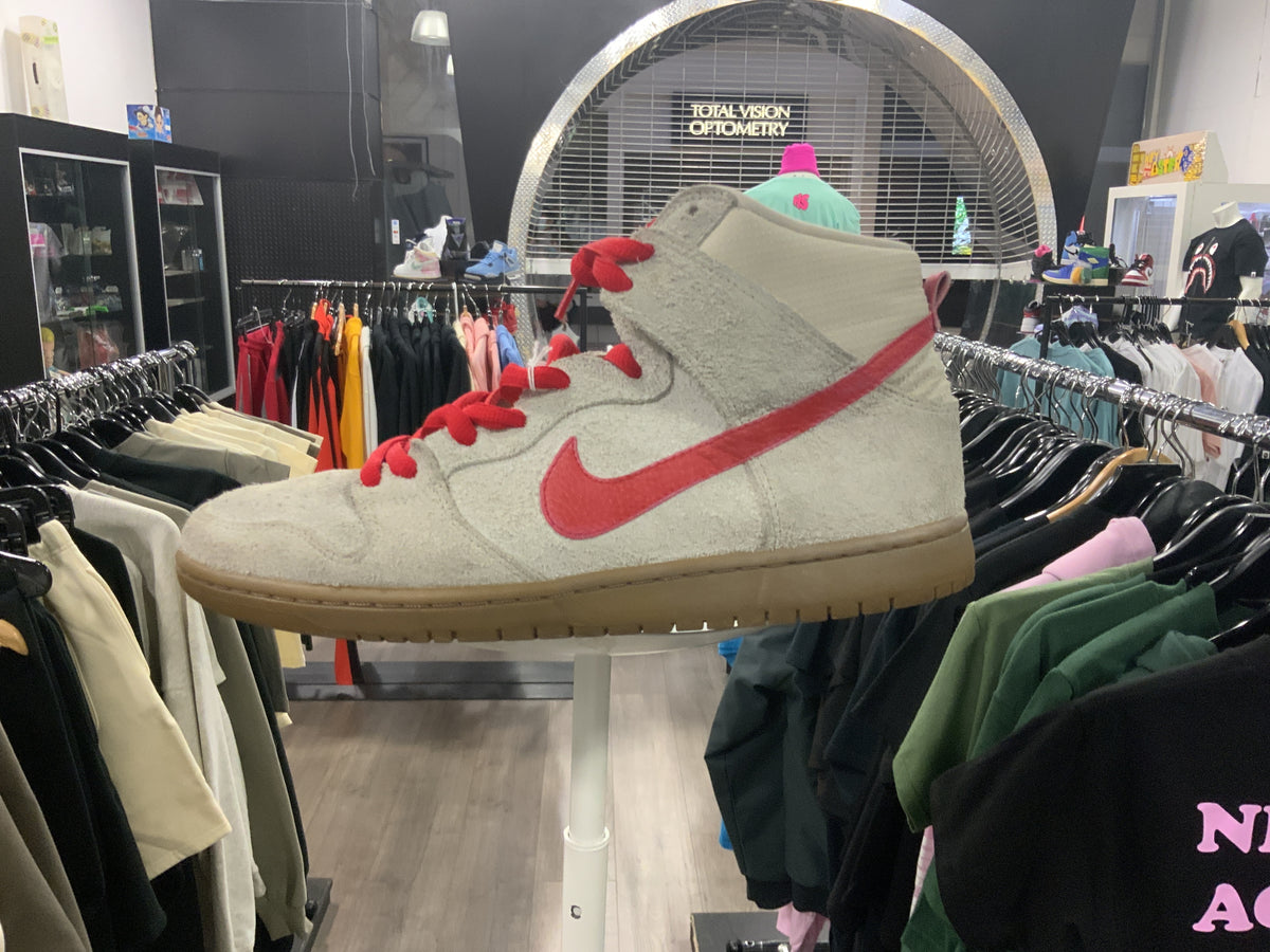 Nike Dunk High Pro SB ‘Birch Hyper Red’