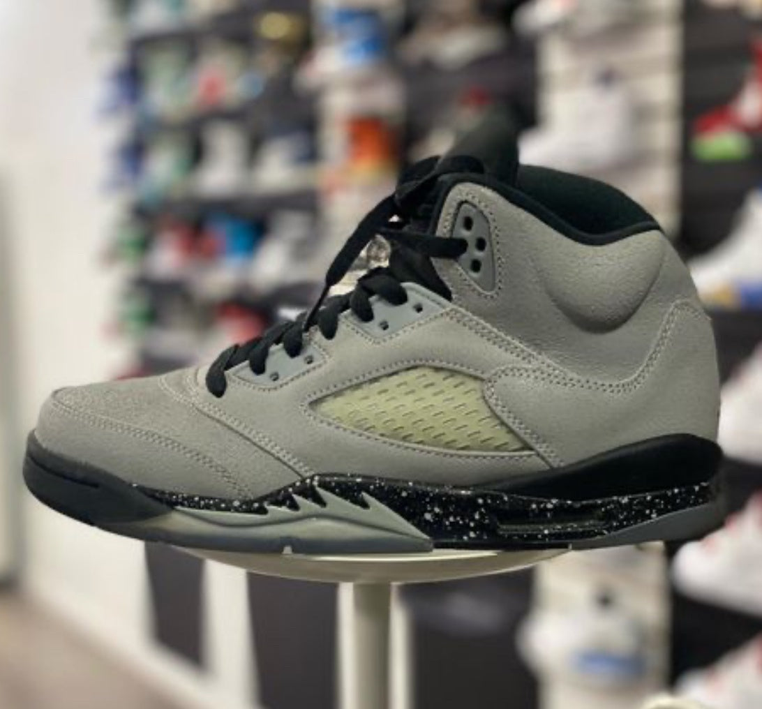 Jordan 5 Wolf Grey