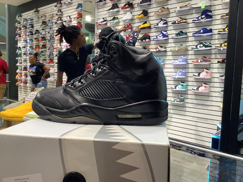 Jordan 5 Retro Premium Triple Black