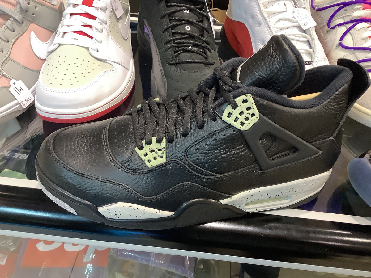 Jordan 4 Retro Oreo (2015)