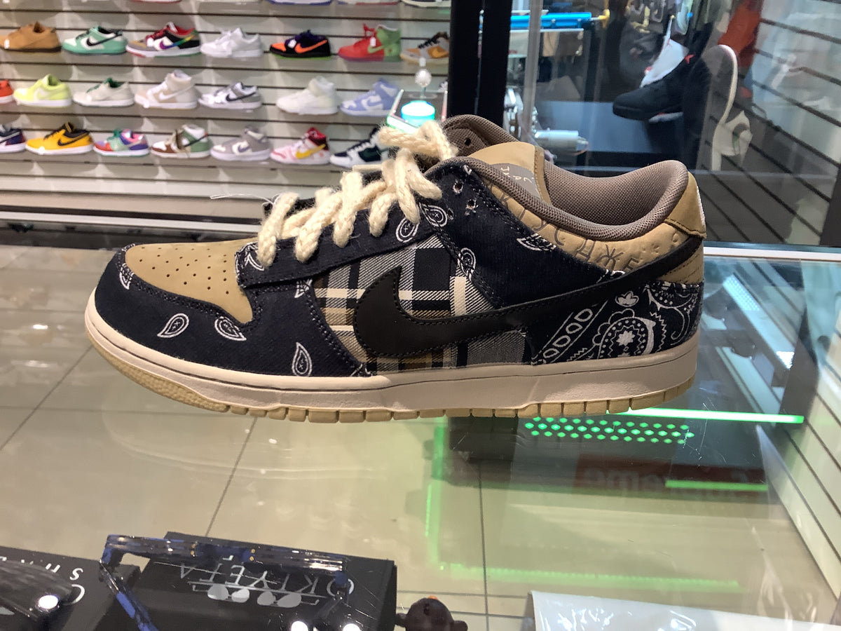 Nike SB Dunk Low Travis Scott (Special Box)