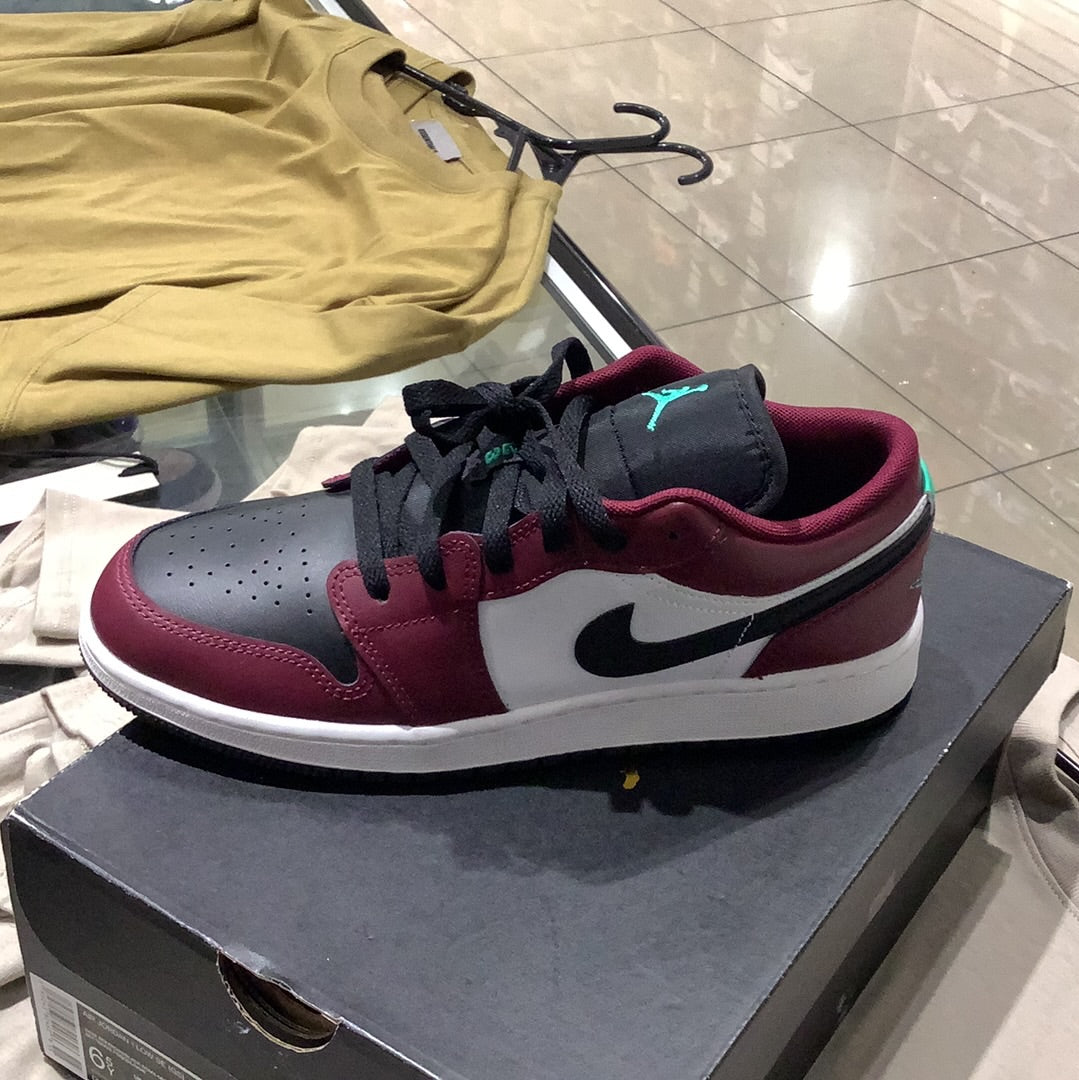 Jordan 1 Low SE Dark Beetroot Roma Green