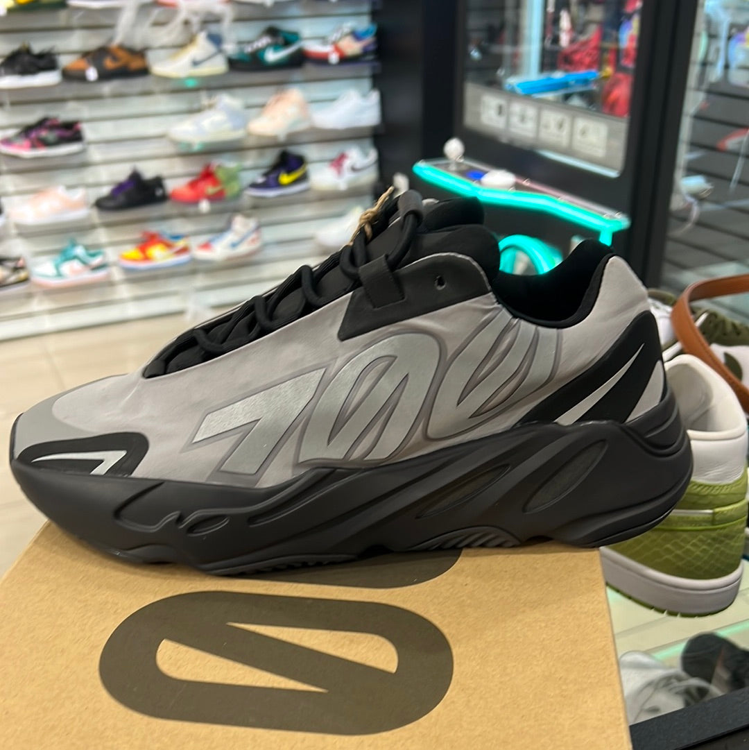 adidas Yeezy Boost 700 MNVN Metallic