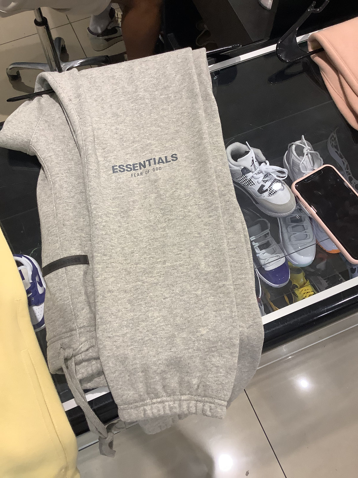 Fear of God Essentials Sweatpants Dark Oatmeal
