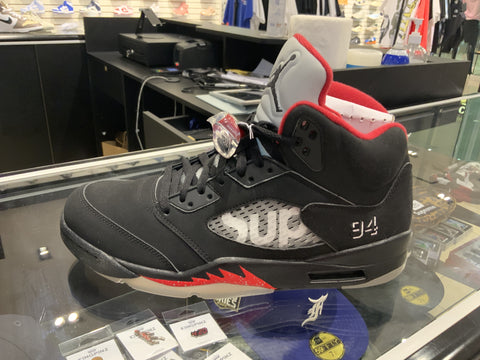 Jordan 5 Retro Supreme Black