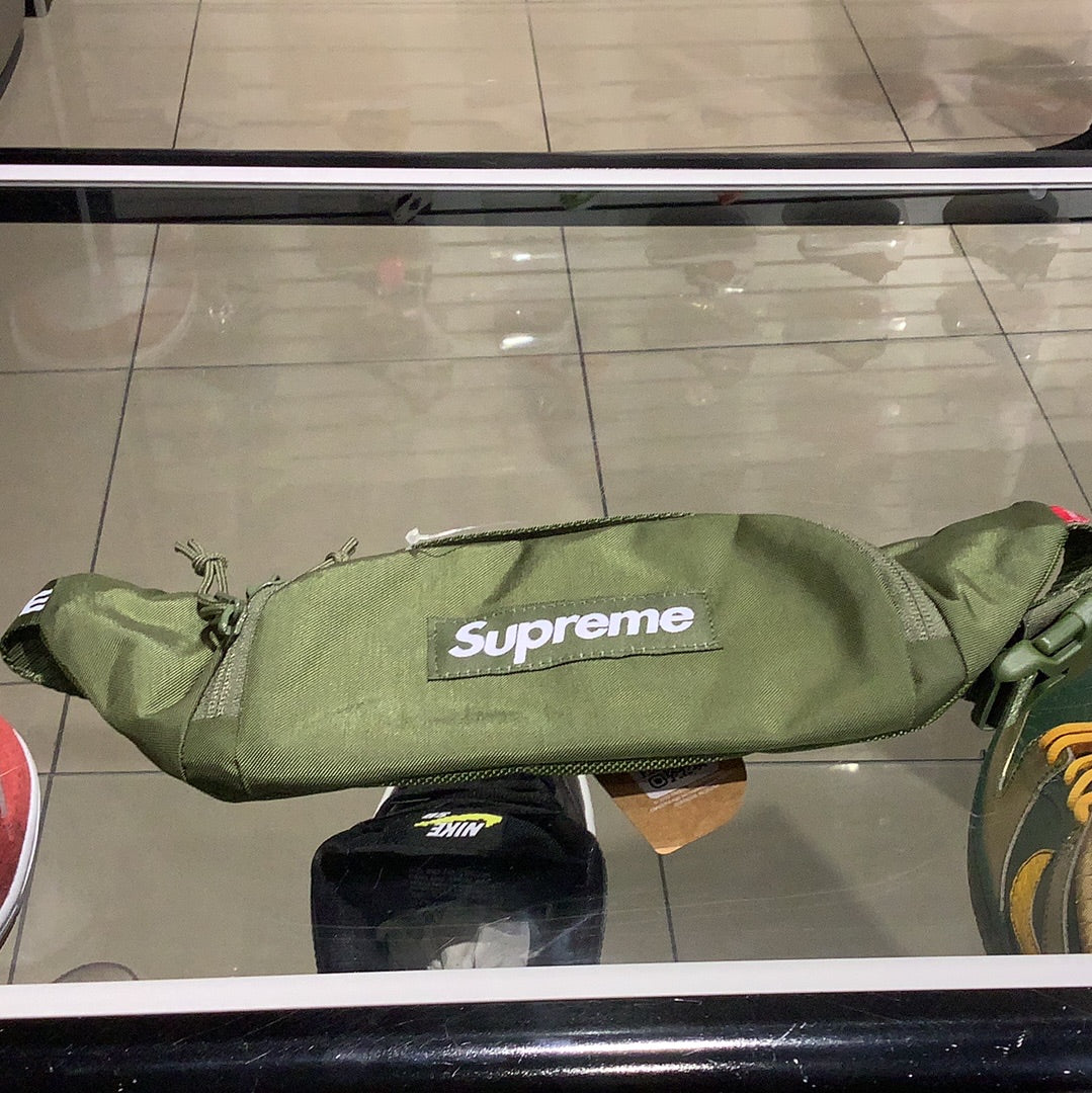 Supreme Small Waist Bag (consignment)