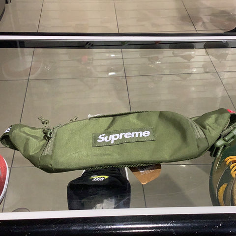 Supreme Small Waist Bag (consignment)