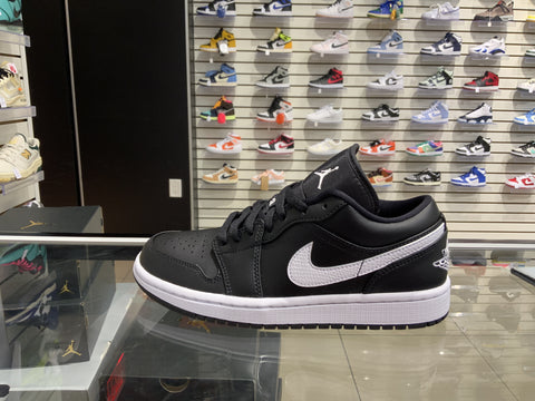 Jordan 1 Low Black White (W)