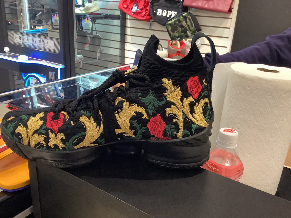 Nike LeBron 15 Performance Kith closing Ceremony
