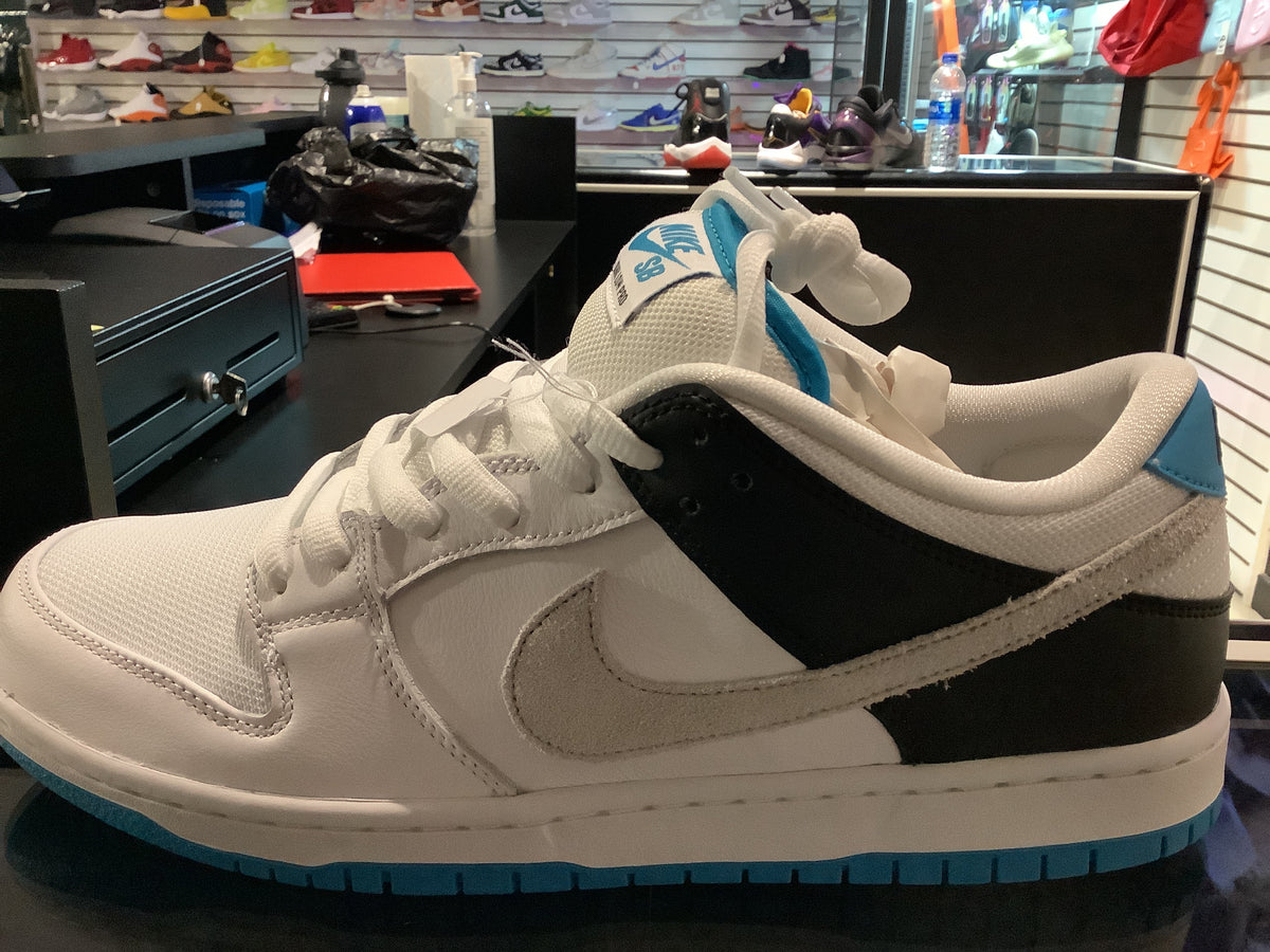 Nike SB Dunk Low Laser Blue