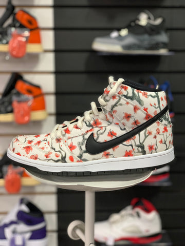 Nike SB Dunk High Cherry Blossom