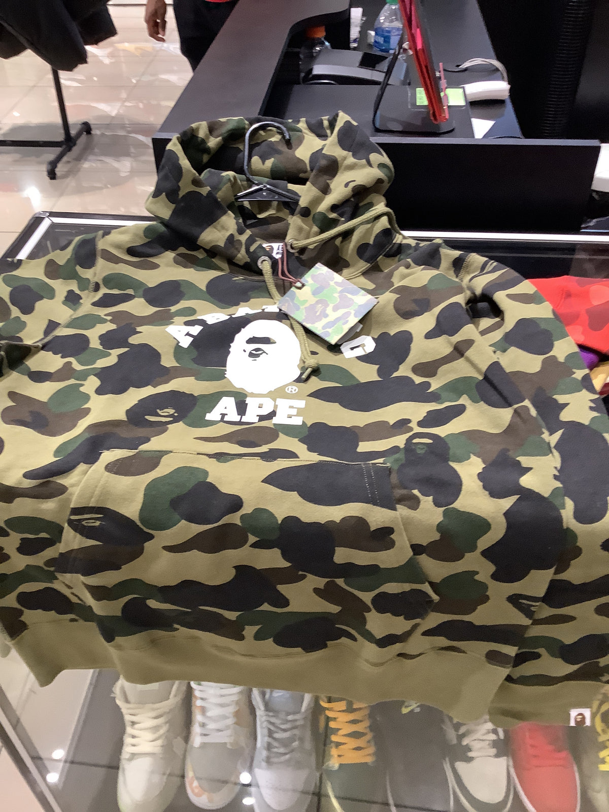 Bape 1st camo sales college wide pullover hoodie