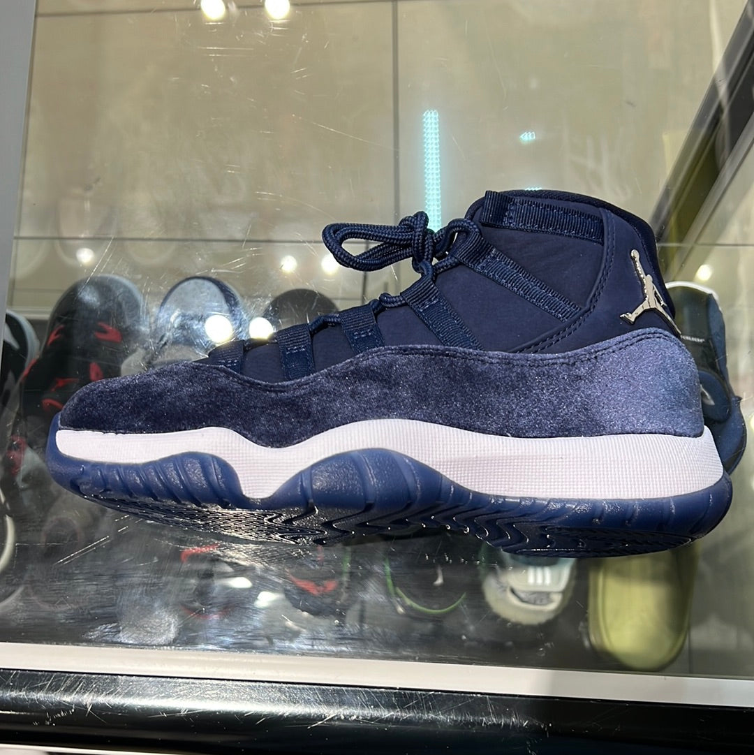 Jordan 11 Retro Midnight Navy (W)